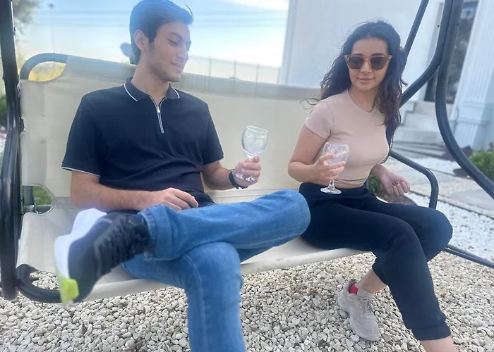 מלון Mania Airport Enek